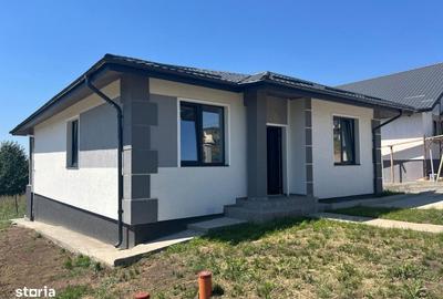 Casă cu 4 camere cu Teren 430 Mp în Cug - 2