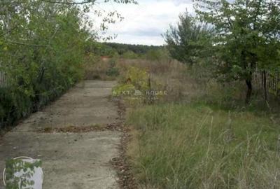 Casă cu Teren 2350 Mp în Izvorani - 2