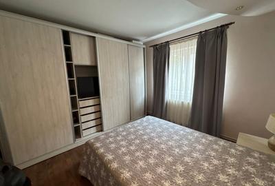 Apartament cu 3 camere decomandat, mobilat în Tractorul - 14
