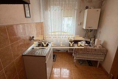 Apartament cu 3 camere semidecomandat în Central - 6
