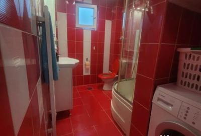 Casă cu 5 camere cu Teren 1100 Mp în Central - 2