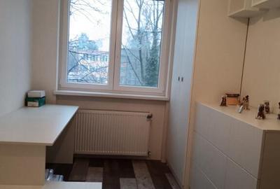 P.Dulfu, 3 camere, decom., etaj 2 - 2