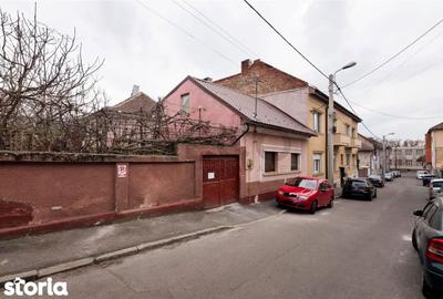 Casă cu 2 camere cu Teren 200 Mp în Central - 2