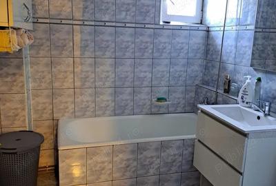 Apartament cu 2 camere decomandat în Rovine - 2