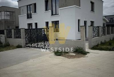 Apartament cu 4 camere în Bucovăț