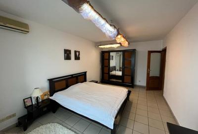 Apartament cu 3 camere decomandat în Victoriei - 2