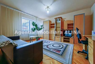 Apartament cu 2 camere decomandat în Piața Centrală - 3