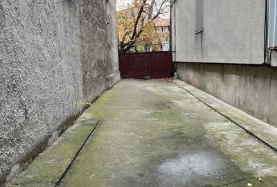 De vanzare Teren Intravilan zona Polona, sector 2 - 6