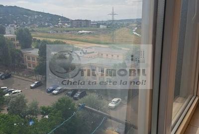 Apartament cu 2 camere decomandat, mobilat în Mircea cel Bătrân