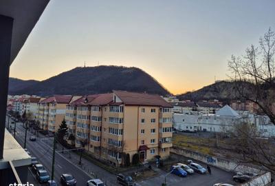 Apartament cu 2 camere decomandat în Valea Cetății