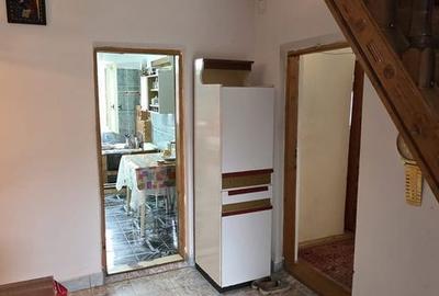 Casă cu 4 camere în Drăgăești-Pământeni - 2