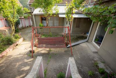 Casă Reșița, 4 camere, zona linistita - 13