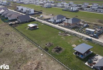 Teren de 2000 mp, în Cristian - 4