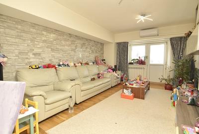 Apartament cu 3 camere decomandat, mobilat în Unirii