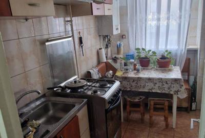 Ap 2 Cam,la cheie,semimobilat,semiutilat,45mp,etaj1,balcon,Centrala termica,termoizolata - 3