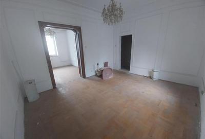 Casă individuală cu 8 camere cu Canalizare în Cișmigiu - 13