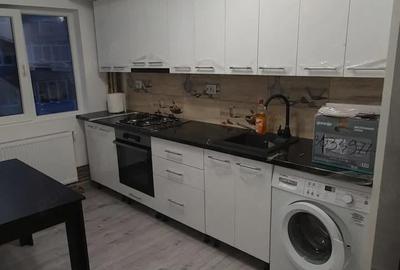 Apartament cu 3 camere semidecomandat în Central - 5