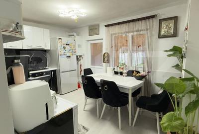Casă cu 9 camere cu Teren 1860 Mp în Scoarța