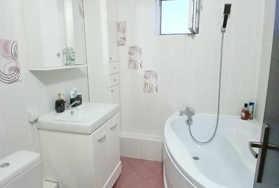 Apartament cu 3 camere în Rahova - 2