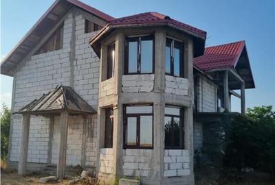 Casa -Vila si teren 1016mp in Nanov -Adamesti - 1