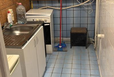 Inchiriez apartament doua camere - 8