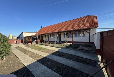 Casă cu 4 camere în Exterior Vest - 2