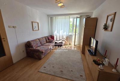 Apartament cu 2 camere semidecomandat în Micro I - 3