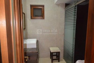 Centru - Tg. Cucu, apartament cu 3 camere modern, lift - 9