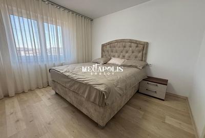 Apartament cu 3 camere decomandat în Tractorul - 1