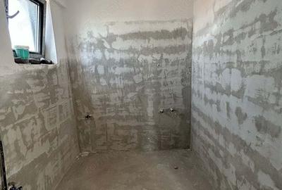 Apartament cu 3 camere decomandat în Andronache - 2