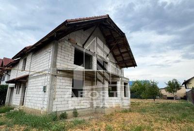 Casa individuala cu 5 camere, P+1+M, in Sag