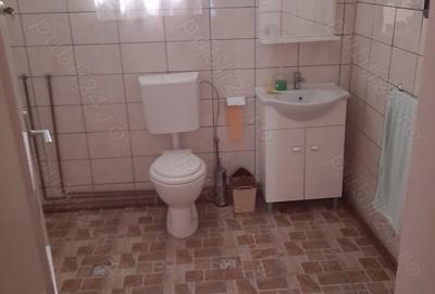 Casă cu 4 camere în Micro 14 - 2