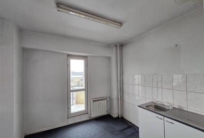 Garsonieră decomandată în Central - 5