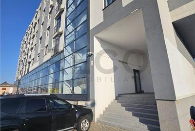 Apartament cu 3 camere decomandat în Cantemir