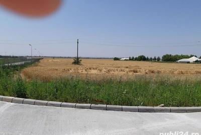Teren de 40000 mp, în Central - 1