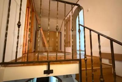 Casă cu 4 camere cu Teren 1000 Mp în Central - 3
