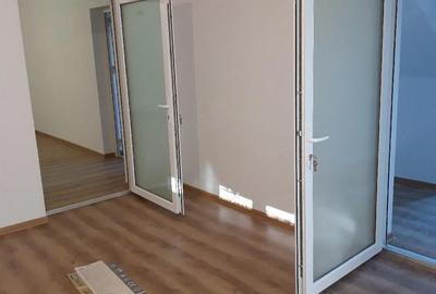 Casă cu 6 camere cu Teren 1400 Mp în Central - 9