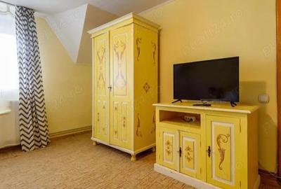 Casă cu 10 camere cu Teren 1860 Mp în Central - 5