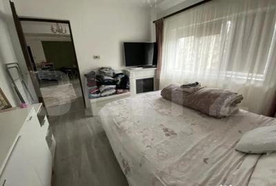 Apartament cu 4 camere decomandat în Central - 7