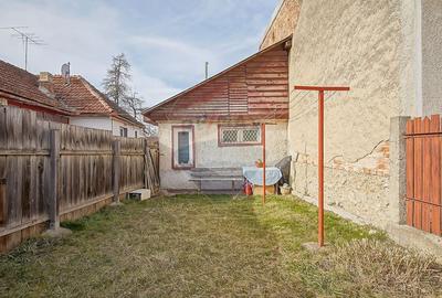Casă cu 4 camere cu Teren 230 Mp în Carierei - 9