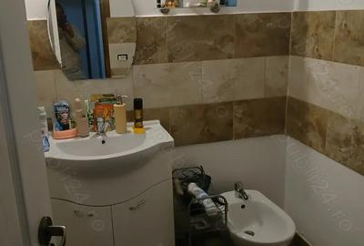 Vand apartament 4 camere,et 1din 4,micro 4,situat langa Parcul Siderurgistului. - 7