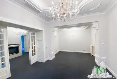 Vanzare vila interbelica reconsolidata si renovata in zona Armeneasca - 2