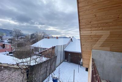 Casa de 284 mp, impartit in 3 apartamente, teren 503 mp, Grivitei Comision 0%! - 10