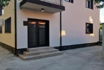 Casă cu 4 camere cu Teren 100 Mp în Băneasa - 1