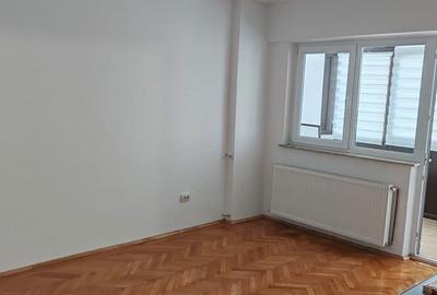 Apartament cu 2 camere decomandat în Cartierul Traian - 6