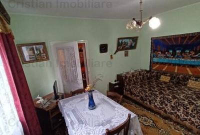 Casa din caramida, teren 180 mp, deschidere dubla, zona Piat - 10
