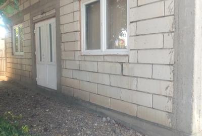 Casă cu 4 camere cu Teren 2000 Mp în Dor Mărunt - 1