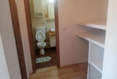 Apartament cu 2 camere semidecomandat în 1 Mai - 1