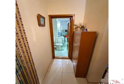 Garsonieră decomandată în Central - 2