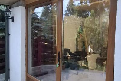 Sinaia,doua proprietati garsoniera in curte si apartament in vila zona Peles str.Furnica - 7